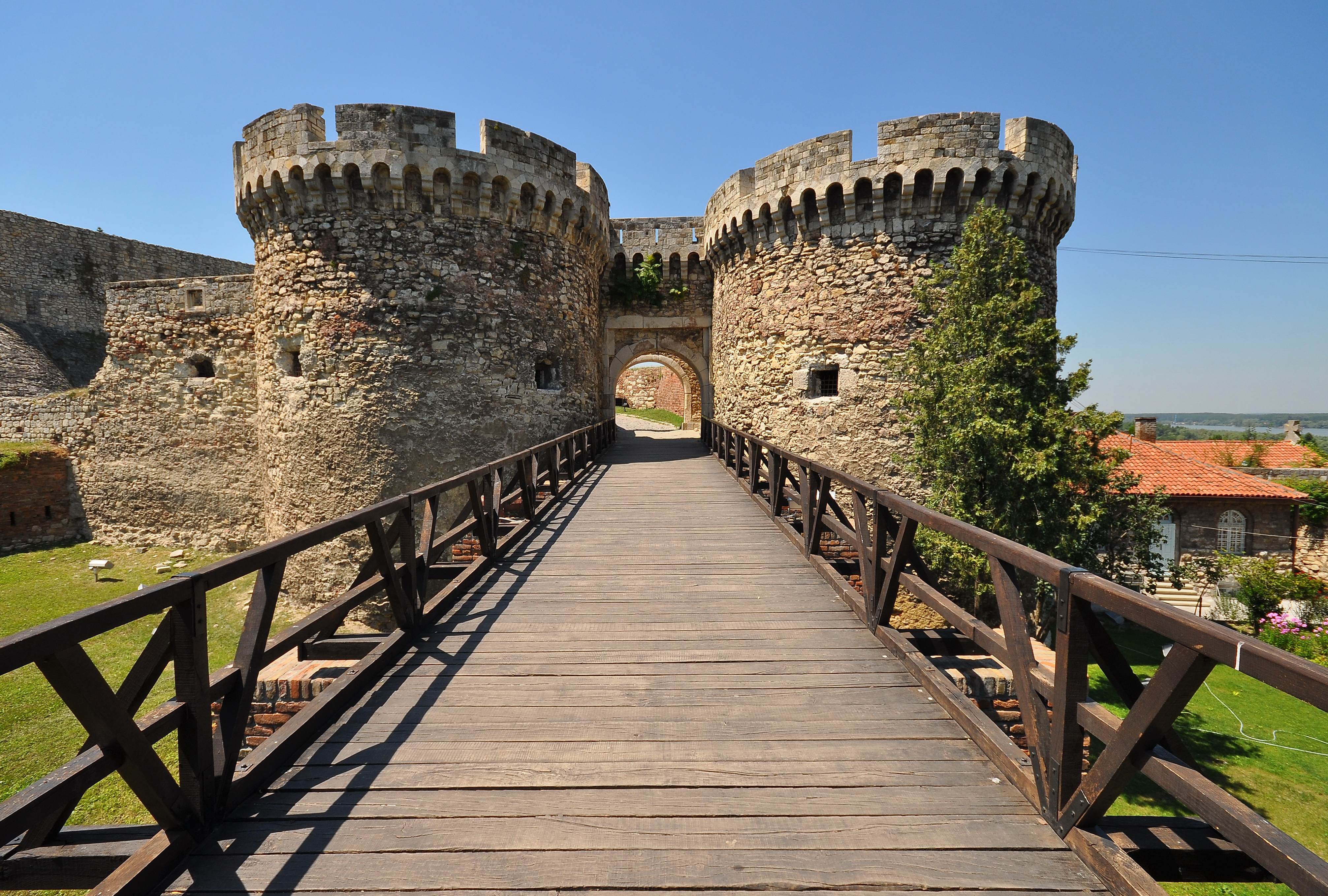 Сербия время. Kalemegdan Fortress Белград. Сербия Белград достопримечательности. Сербия столица Белград крепости. Инегёль крепость.